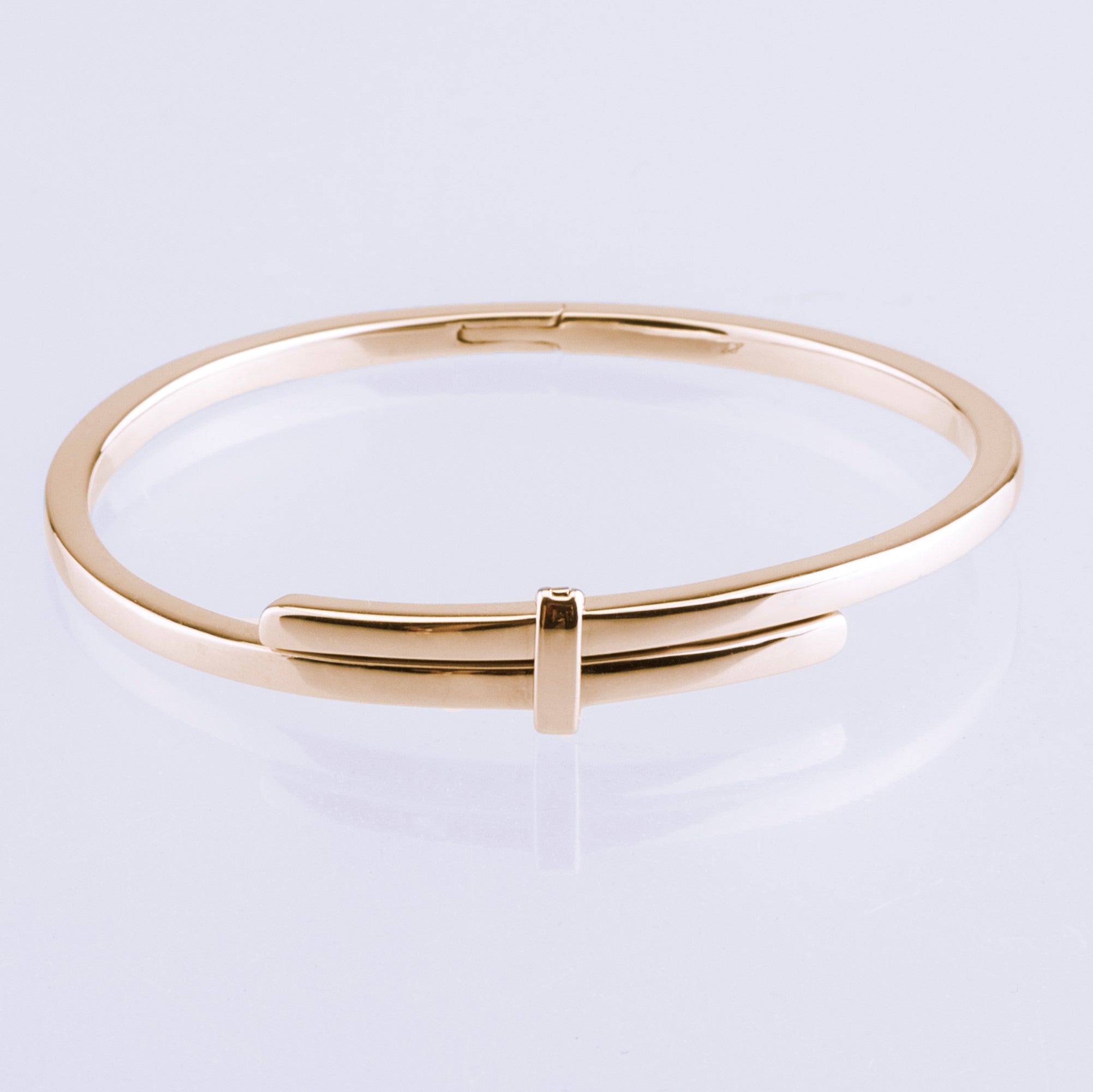 crossover bangle Yellow Gold plated 