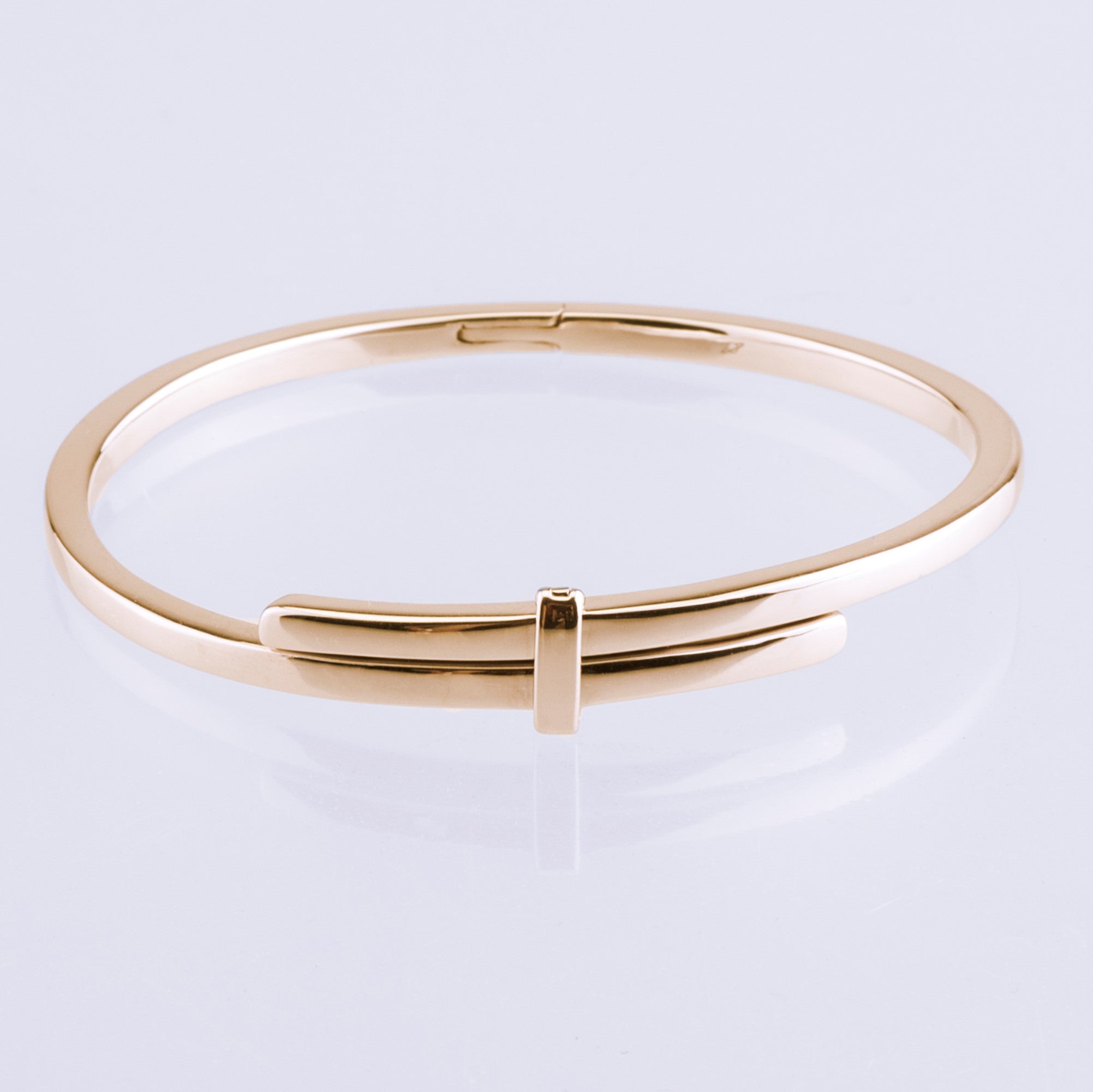 Yellow Gold plated crossover bangle